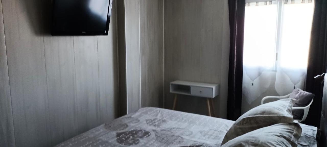Le Queirele Appartement Le Lavandou Buitenkant foto